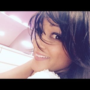 Meet your Posher, Edna